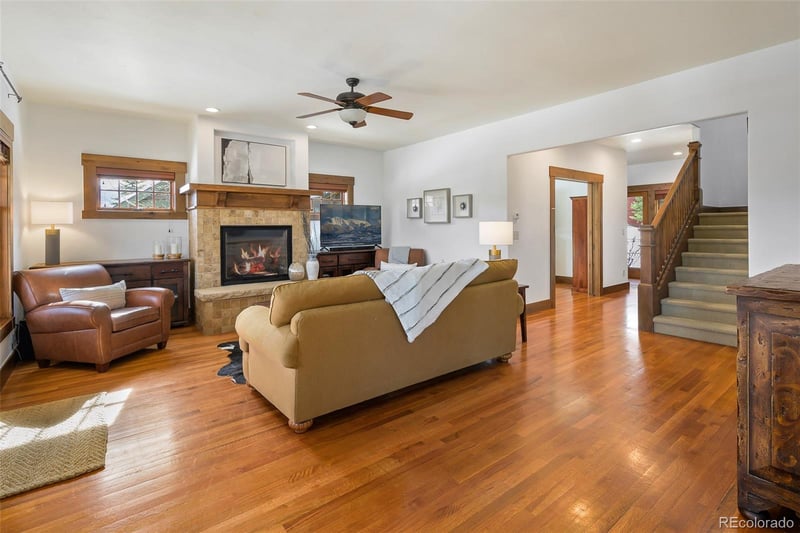 21 Meadow Trl, Fraser, CO 80442