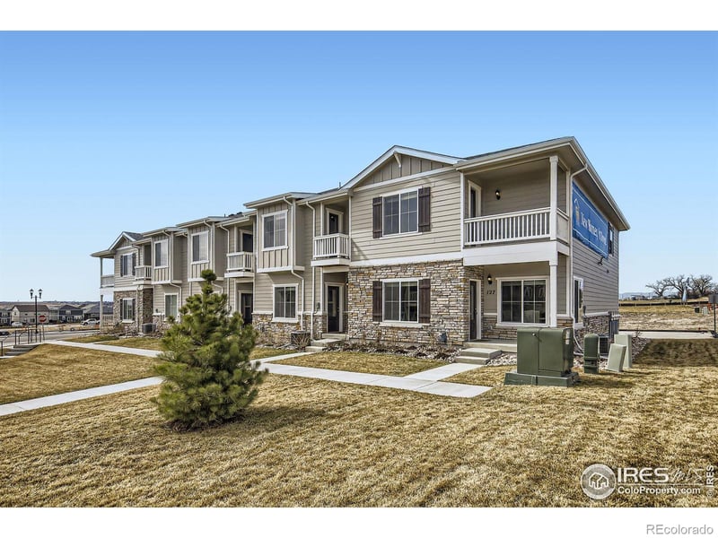 127 Robin Rd, Johnstown, CO 80534