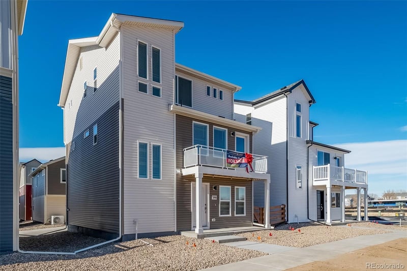 46553 Avery Ln, Bennett, CO 80102
