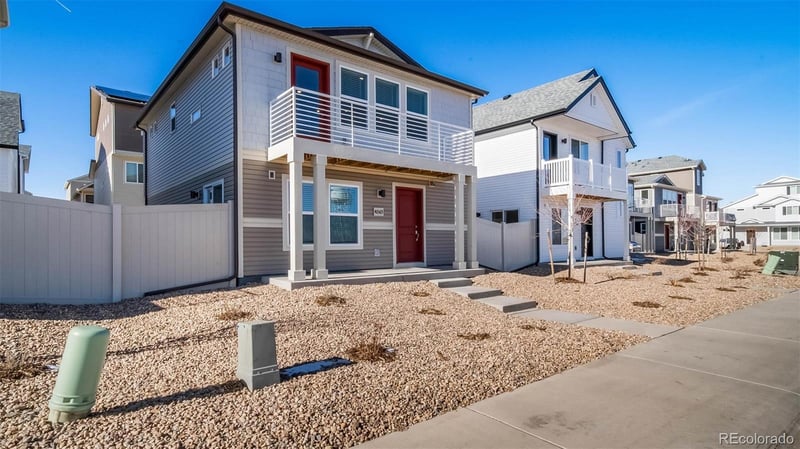 46565 Avery Ln, Bennett, CO 80022