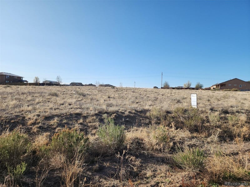 366 Greenway Dr, Pueblo, CO 81007