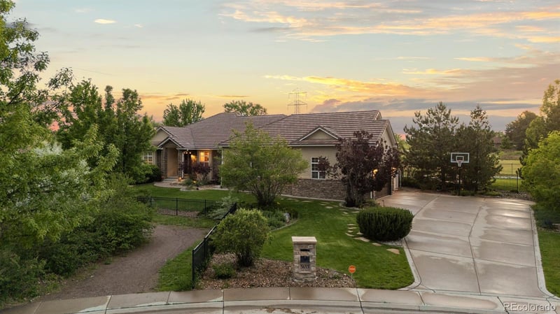 5653 Yank St, Arvada, CO 80002