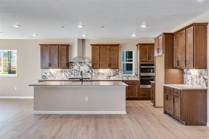 3422 N Gold Bug Ct, Aurora, CO 80019