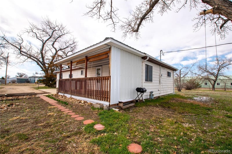 455 Elm St, Deer Trail, CO 80105