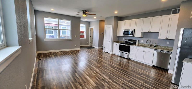 359 S 4th Ct, Deer Trail, CO 80105