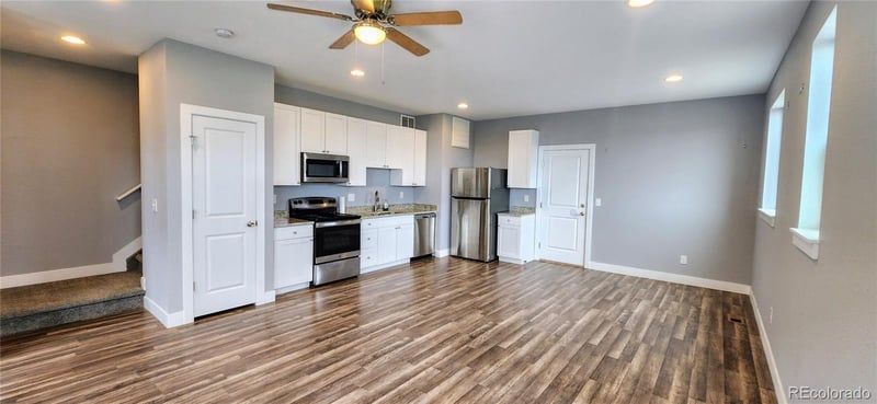 359 S 4th Ct, Deer Trail, CO 80105