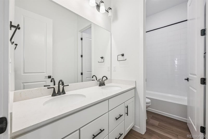 3795 Emerald Shore Cir, Loveland, CO 80538