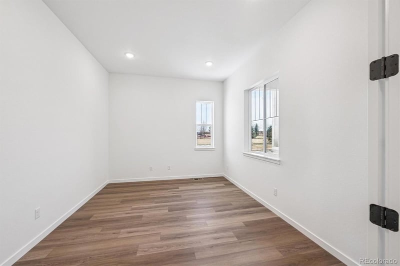 3795 Emerald Shore Cir, Loveland, CO 80538