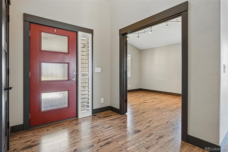19423 W 52nd Dr, Golden, CO 80403
