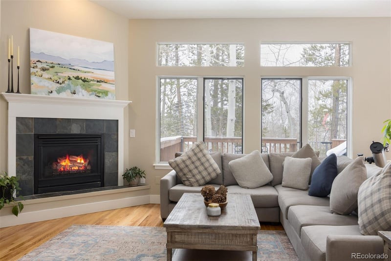 712 Eveningstar Rd, Silverthorne, CO 80498