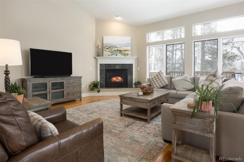 712 Eveningstar Rd, Silverthorne, CO 80498