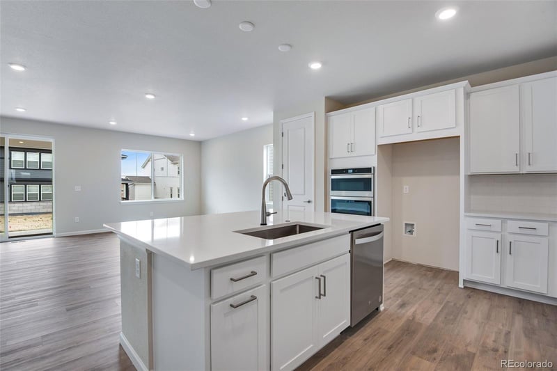 3443 Gold Bug Ct, Aurora, CO 80019