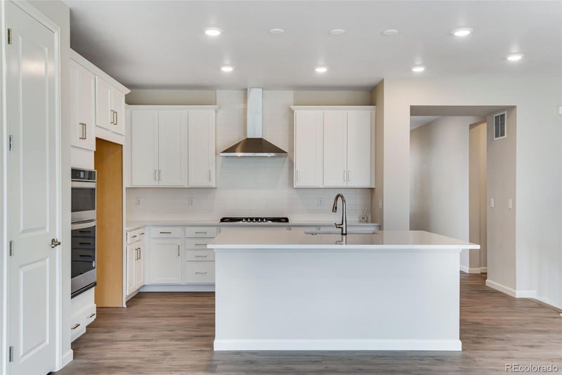 3443 Gold Bug Ct, Aurora, CO 80019