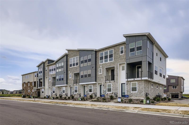 20598 63rd Ave, Aurora, CO 80019