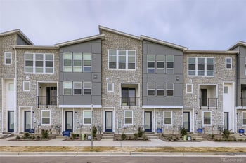 20598 63rd Ave, Aurora, CO 80019