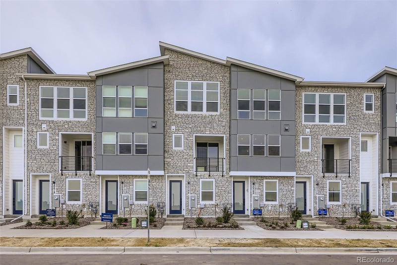 20598 63rd Ave, Aurora, CO 80019