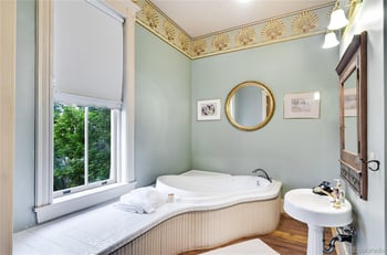 2555 37th Ave, Denver, CO 80211