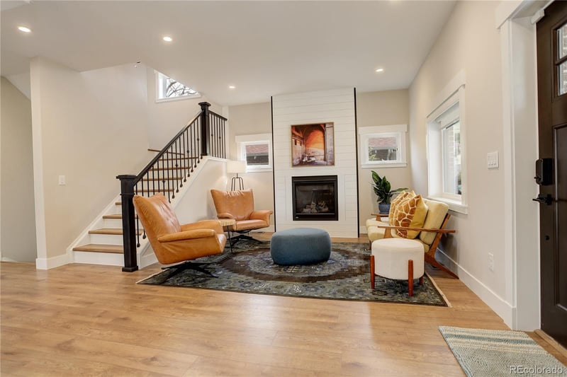 2568 Clermont St, Denver, CO 80207