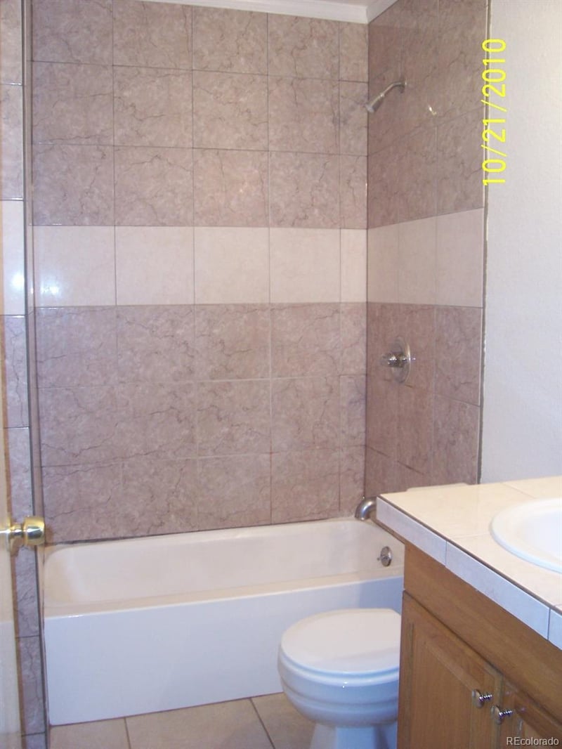 10742 Exposition Ave #124, Aurora, CO 80012