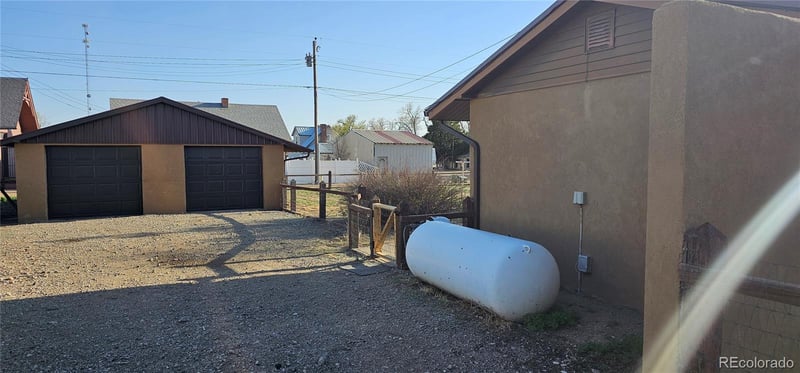 205 4th Ave, Kit Carson, CO 80825