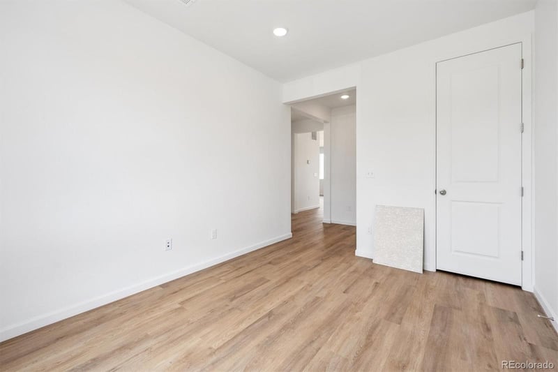 24717 40th Ave, Aurora, CO 80019