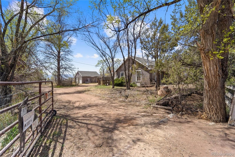 1818 12th St, Penrose, CO 81240
