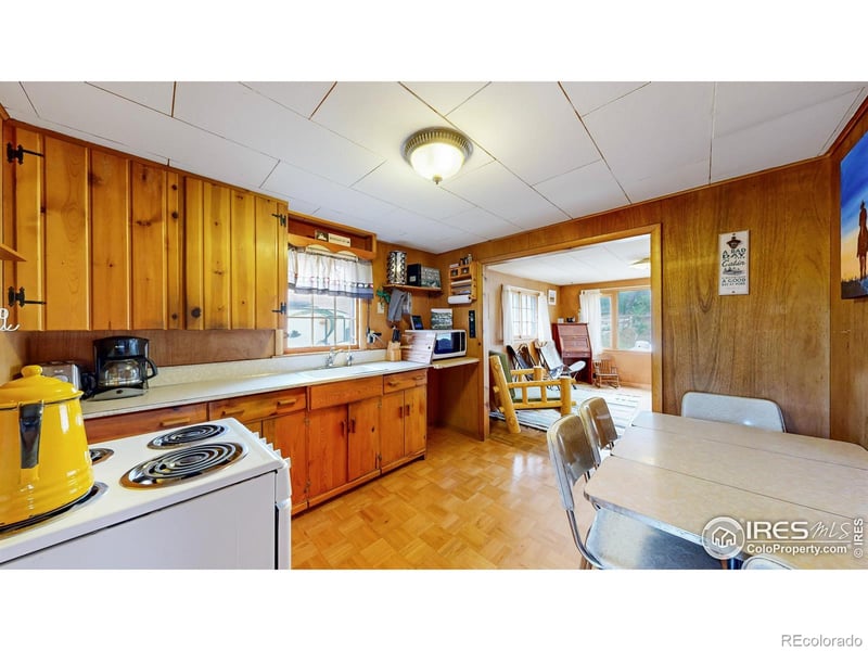 11563 Peak To Peak Dr, Allenspark, CO 80510