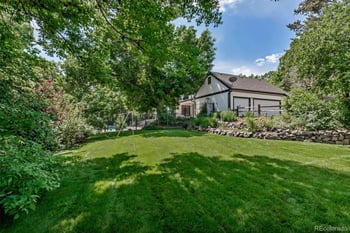 17 Belleview Ln, Greenwood Village, CO 80121