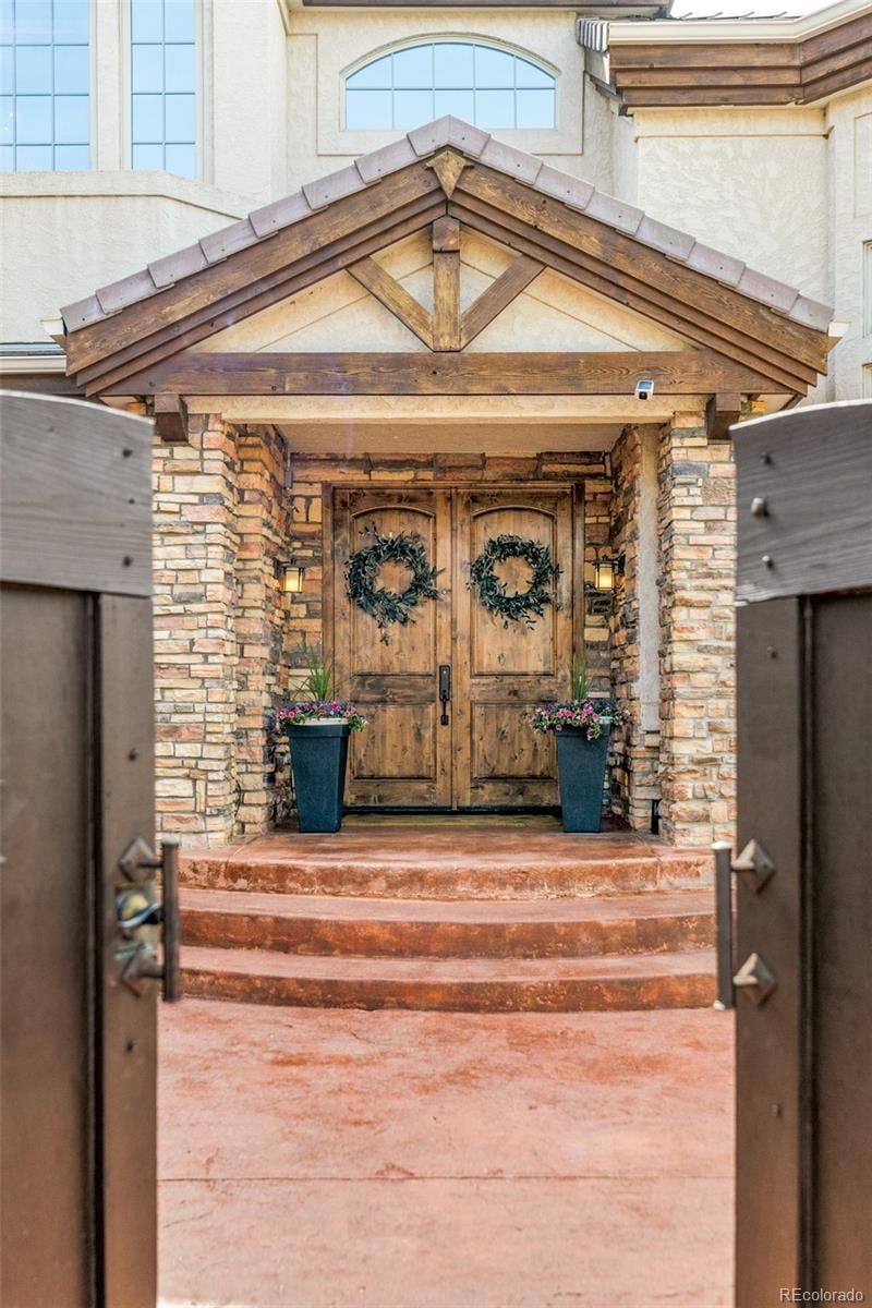 155 S Poplar St, Denver, CO 80230