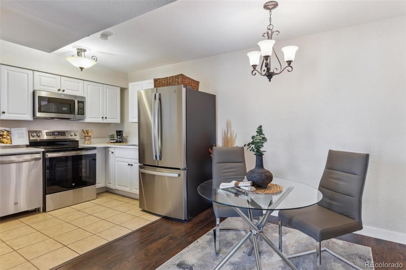 5300 E Cherry Creek South Dr #121, Denver, CO 80246