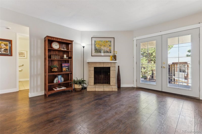 5300 E Cherry Creek South Dr #121, Denver, CO 80246