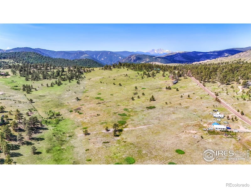 156 Lakeview Dr, Drake, CO 80515