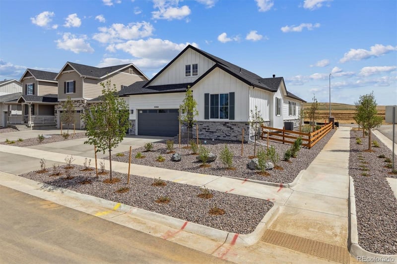 25204 Warren Pl, Aurora, CO 80018