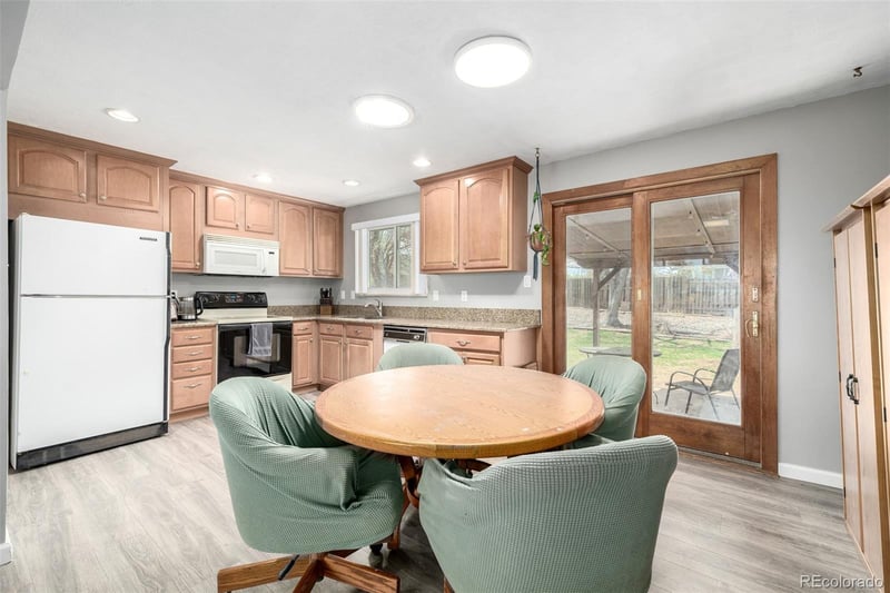 356 Aquarius Ct, Littleton, CO 80124
