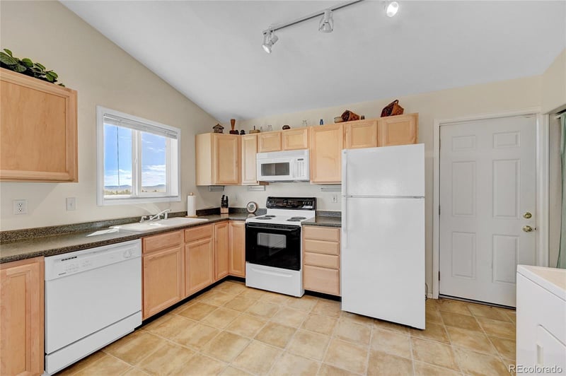 10317 Ranch Rd, Hartsel, CO 80449
