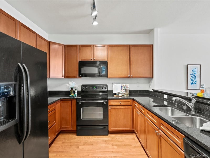 9019 Panorama Cir #D320, Englewood, CO 80112