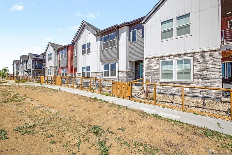 2897 103rd Dr, Thornton, CO 80229