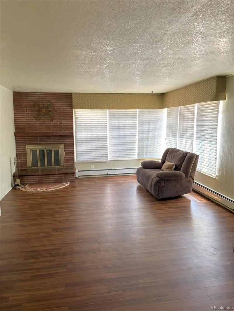 1006 Park Ave, La Junta, CO 81050
