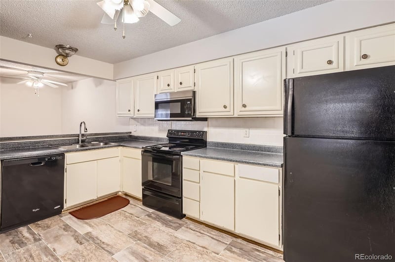 2215 Geddes Ave #P08, Littleton, CO 80122