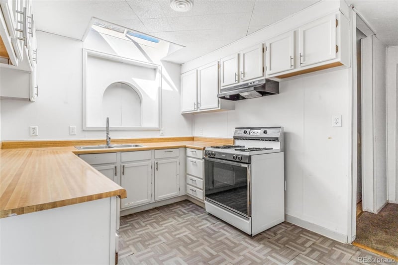 540 Hickory St, Hudson, CO 80642