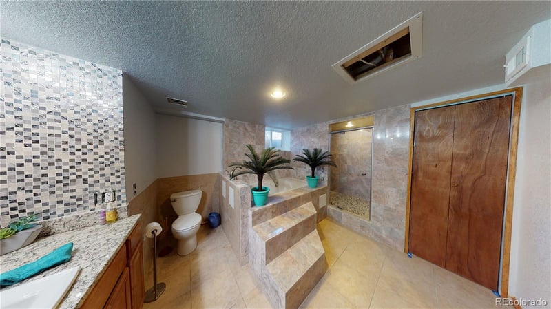 4180 Monaco Pw, Denver, CO 80237