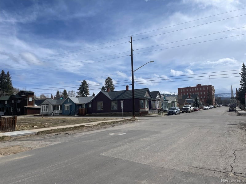 200 7th St, Leadville, CO 80461