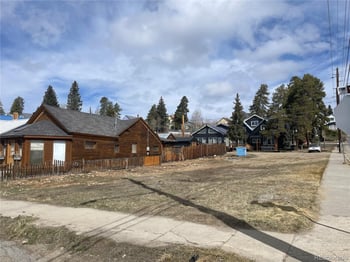 200 7th St, Leadville, CO 80461