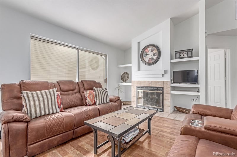 2675 S Deframe Cir, Lakewood, CO 80228