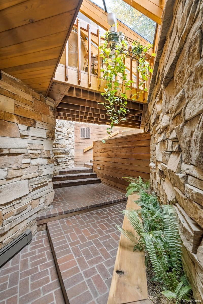 6 Blue Grouse Ridge Rd, Littleton, CO 80127