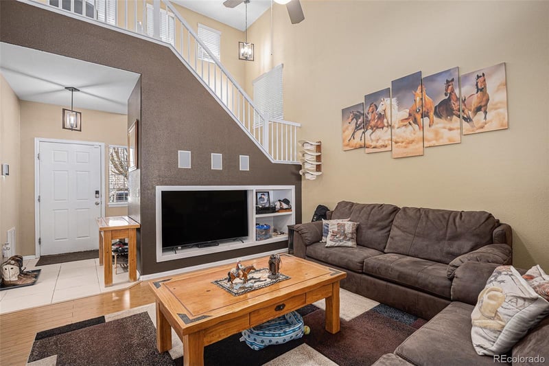 19681 59th Pl, Aurora, CO 80019