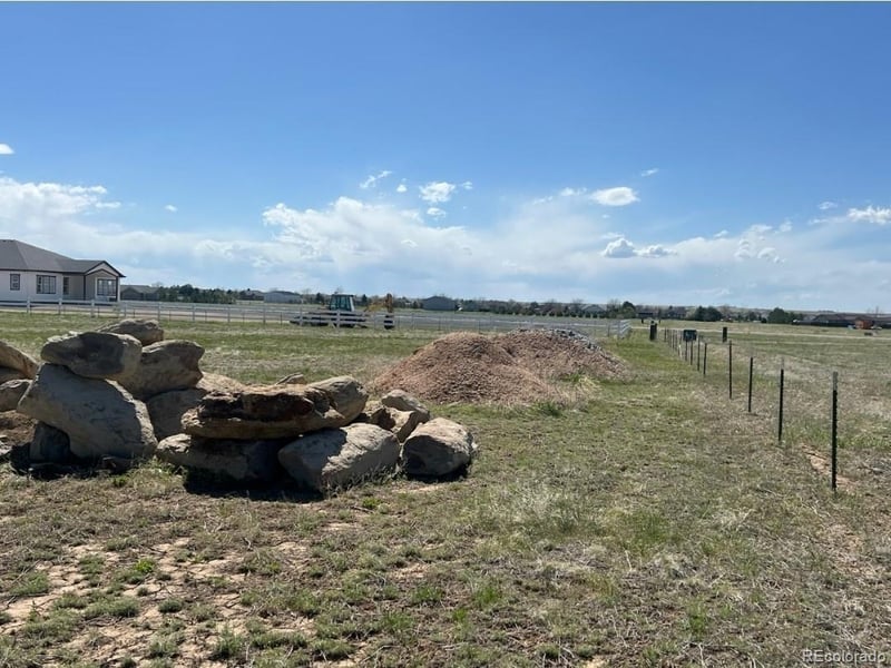 56189 E Tomahawk Ave, Strasburg, CO 80136