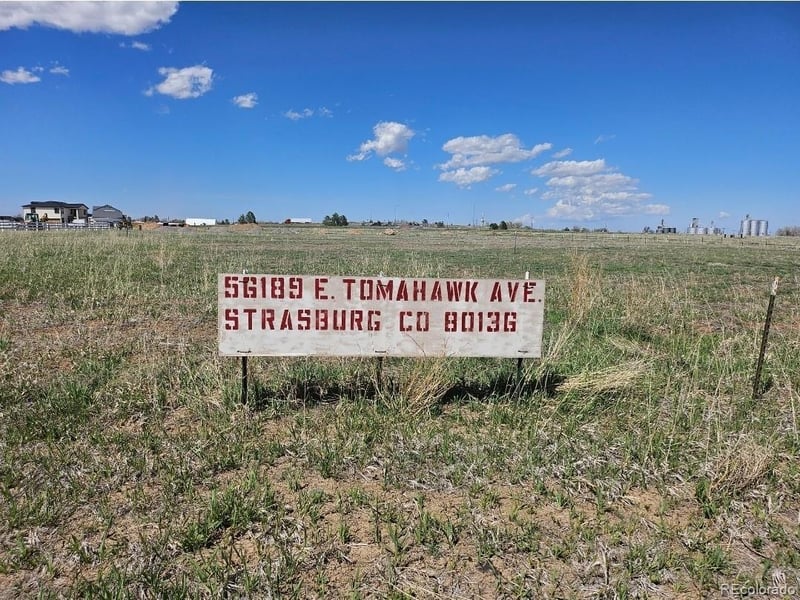 56189 E Tomahawk Ave, Strasburg, CO 80136