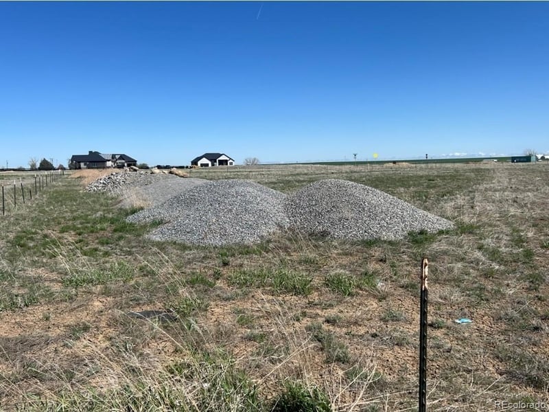 56189 E Tomahawk Ave, Strasburg, CO 80136