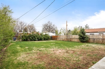 1213 Jamaica St, Aurora, CO 80010